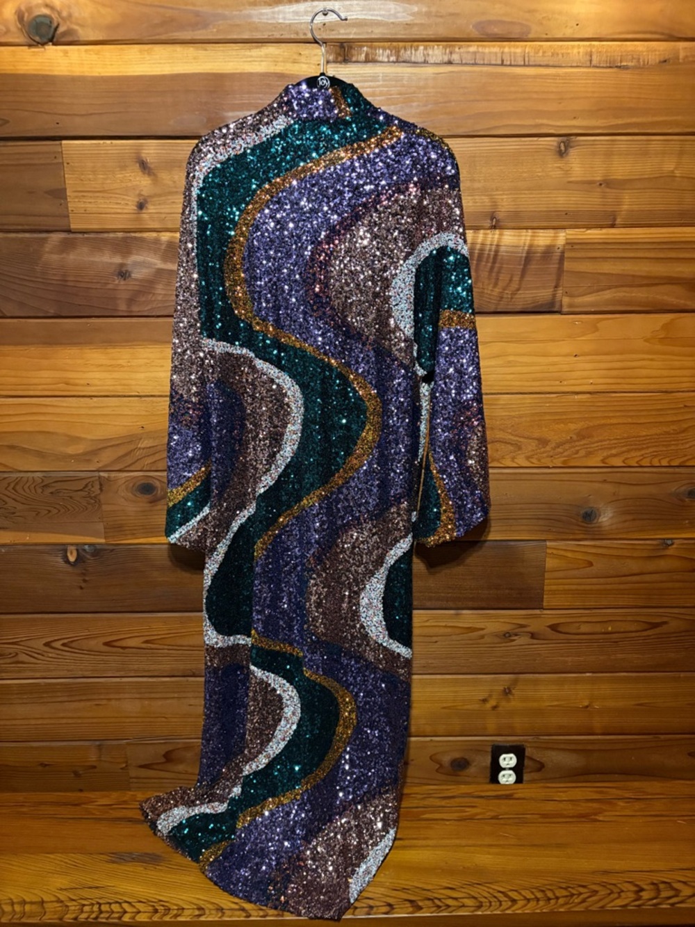 La Vie Style House En Rose Multicolor Sequin Wave Dress in Purple, Green, Gold - Picture 7 of 8
